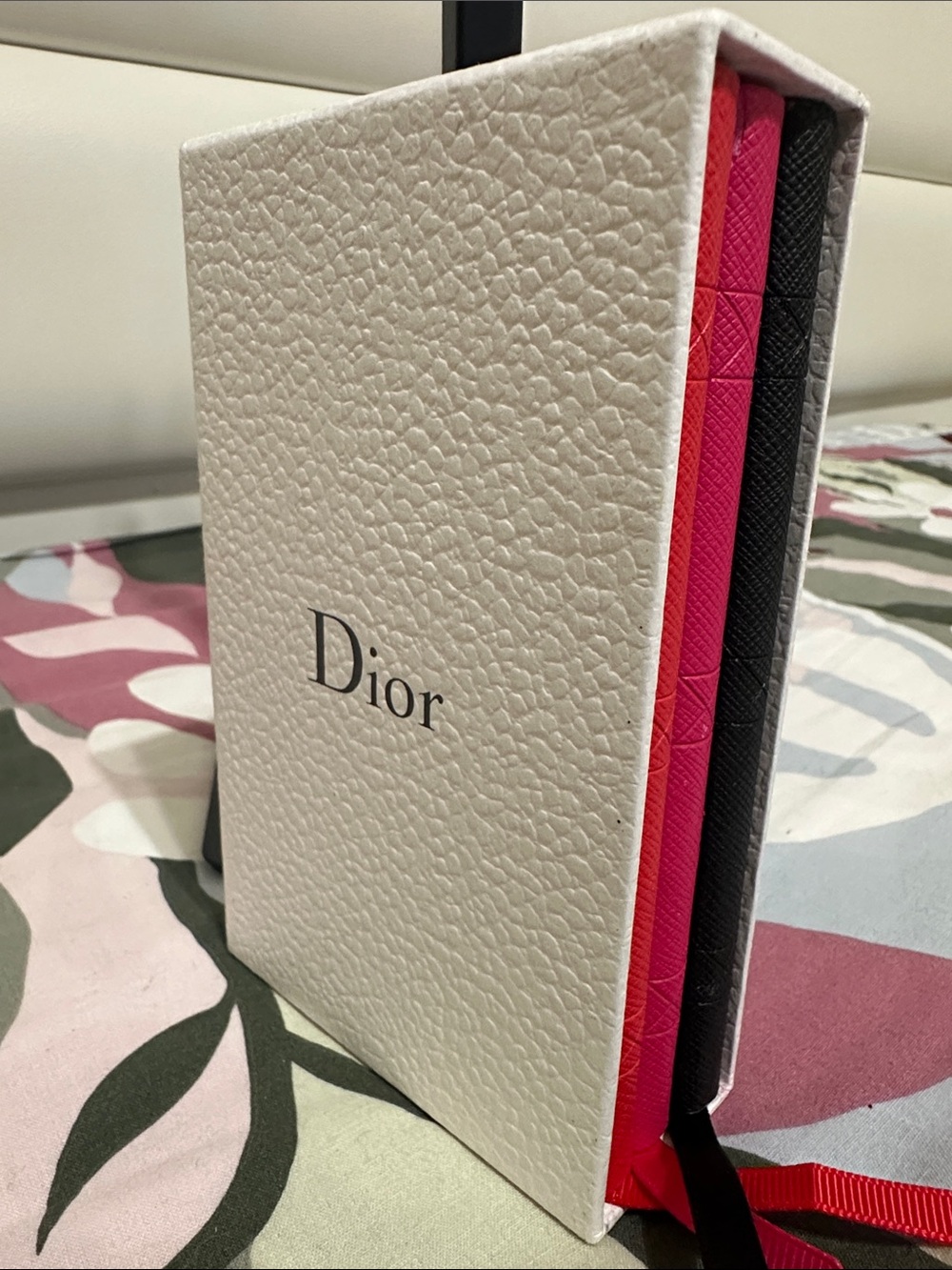 Dior Mini Note Pad - Picture 2 of 10
